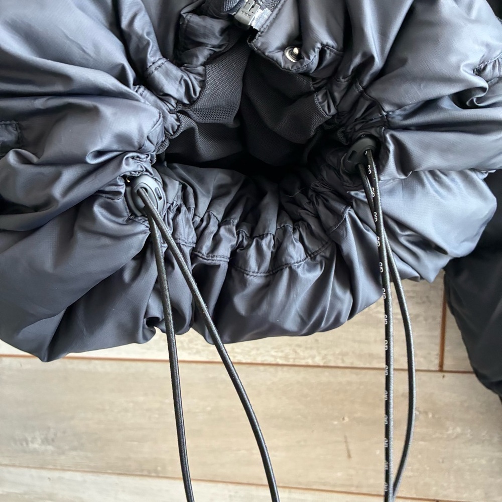 ALO Gold Rush Puffer Jacket - Picture 13 of 14